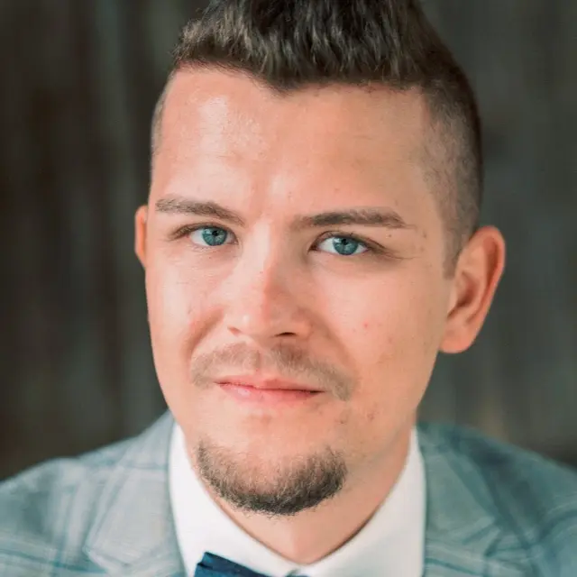 Porträt von Christopher Elstner